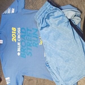 2018 broad St run tee shirt size M and And1 Shorts small